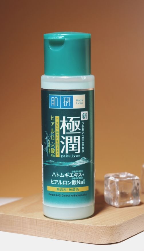 มอยเจอร์ไรเซอร์และโทนเนอร์ HADA LABO BLEMISH & OIL CONTROL HYDRATING LOTION