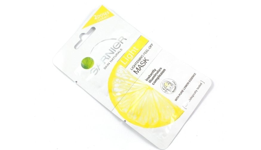 Light Lightening Effect Peel-Off Mask ของ Garnier 