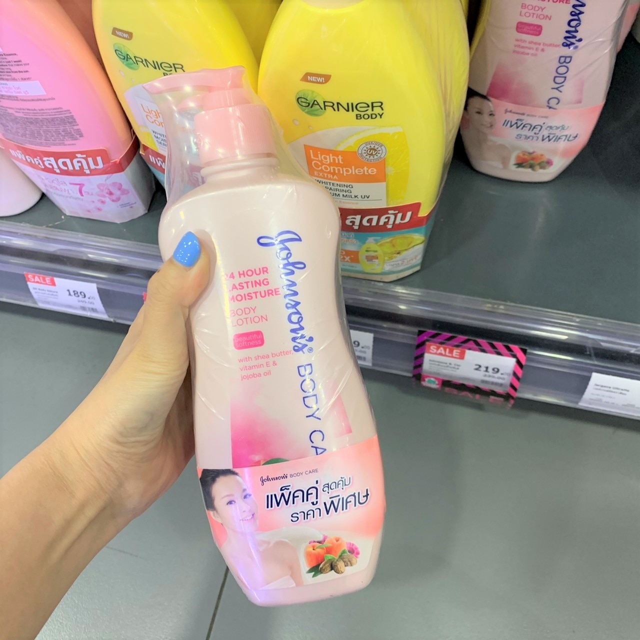 โลชั่นบำรุงผิวแห้ง -Johnson's Body Care Pink Lotion 400 Ml. Twin Pack