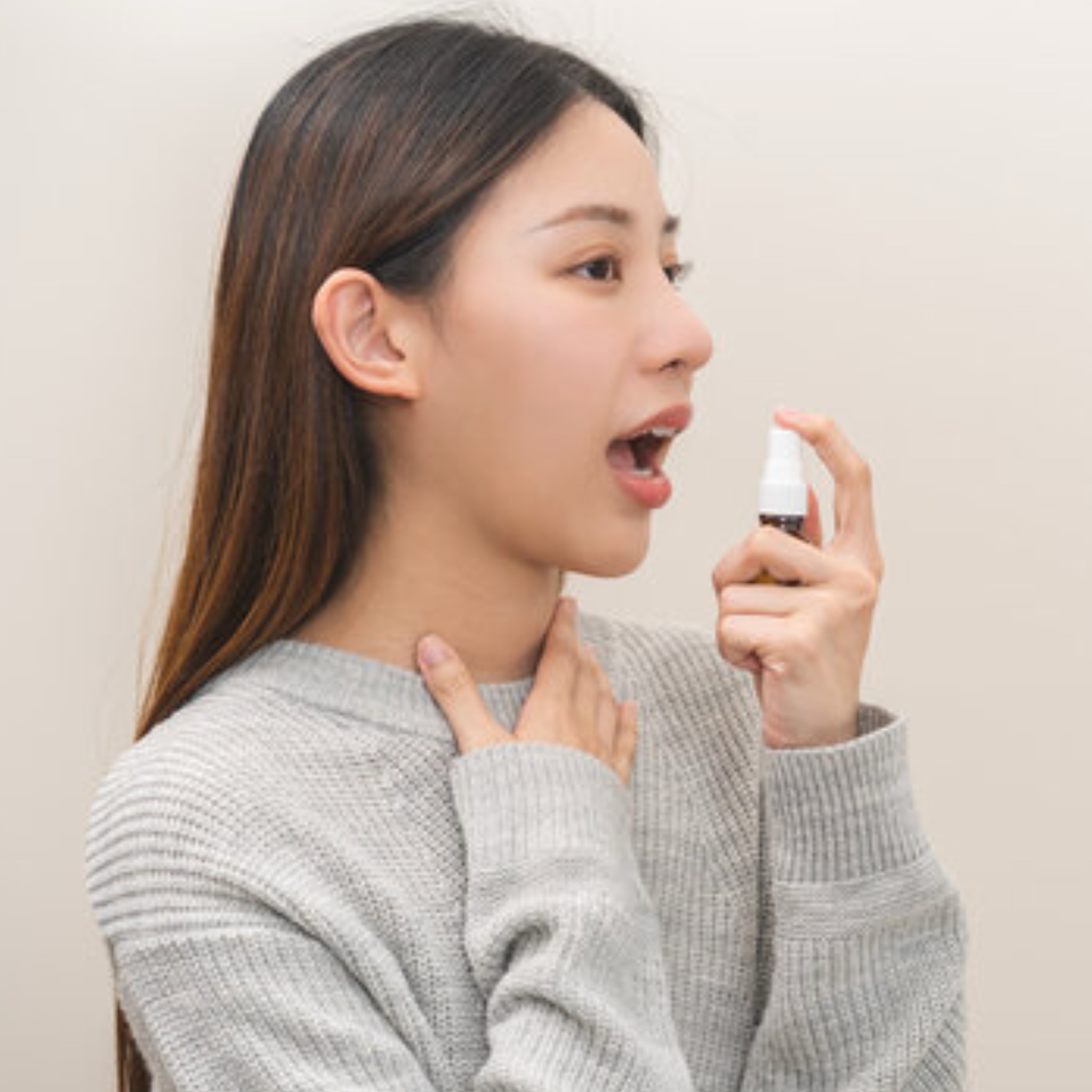 สเปรย์พ่นคอแก้ไอ เหมาะสำหรับผู้ที่มีอาการเจ็บคอ