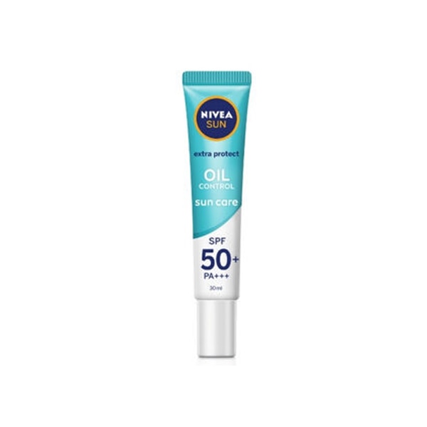 เลือกใช้ครีมกันแดดเซรั่ม NIVEA Sun Oil Control Serum SPF50+PA+++ แก้ปัญหาหน้ามัน